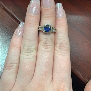 Blue and white Sapphire ring